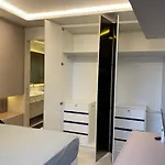 Apartamento Com 02 Quartos, Beira Mar, Fortaleza - Ce.