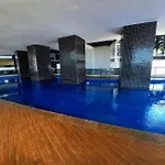 Apartamento Com 02 Quartos, Beira Mar, Fortaleza - Ce.